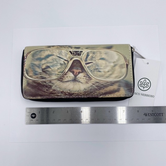 Bosco Nebbioso Kitty Cat in Sunglasses Zip Around Wallet - Picture 3 of 5